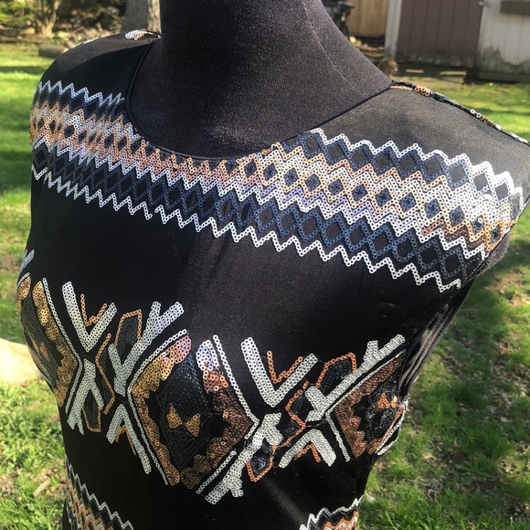 Black sequin pattern cocktail dress EUC!! - Picture 8 of 8